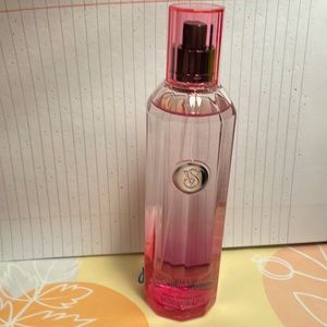 Victoria’s Secret Bombshell body mist